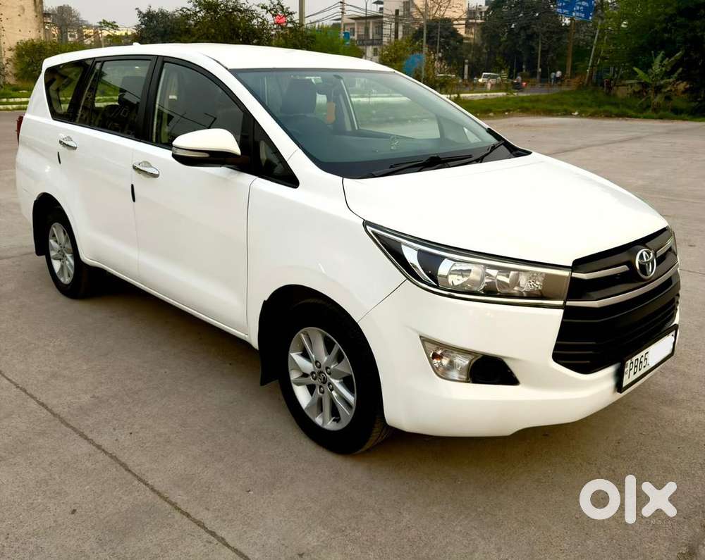 Toyota Innova Crysta 2.4 Gx Mt, 2017, Diesel