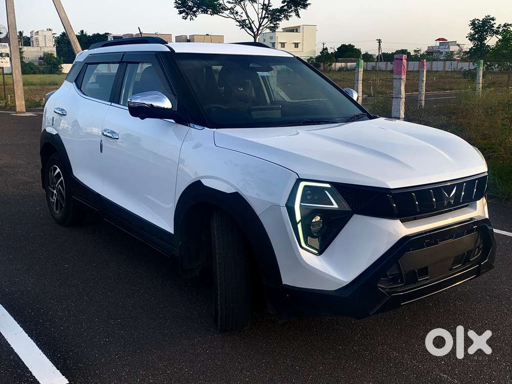 Urgent Sale Mahindra Xuv 3xo Ax5l Pg Mt - 2024 Model Low Km Driven