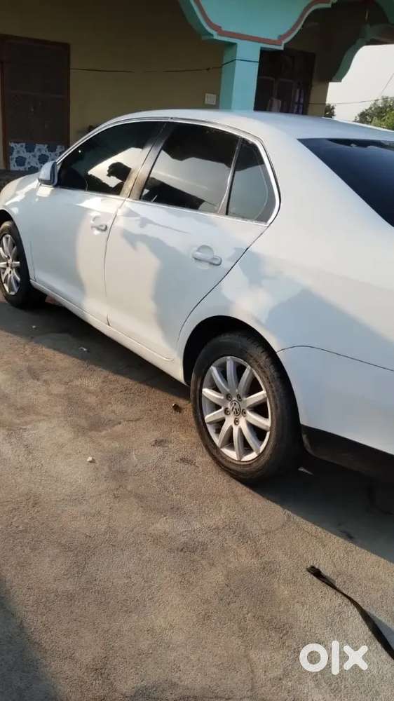 Volkswagen Jetta Highline 2010 Diesel Automatic
