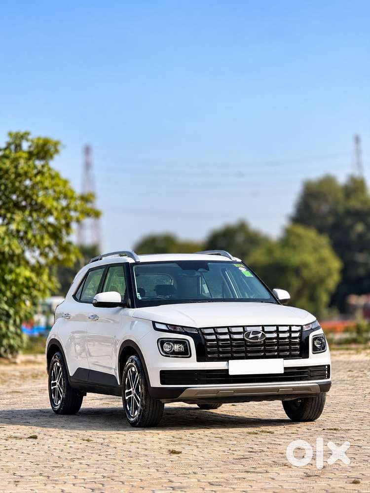 Hyundai Venue Sx (o) Mt 1.5 Diesel, 2023, Diesel