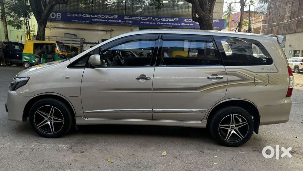 Toyota Innova 2.5 Gx (diesel) 7 Seater Bs Iv, 2016, Diesel