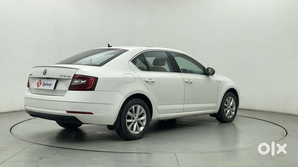 Skoda Octavia 2.0 L K Tsi At, 2018, Petrol