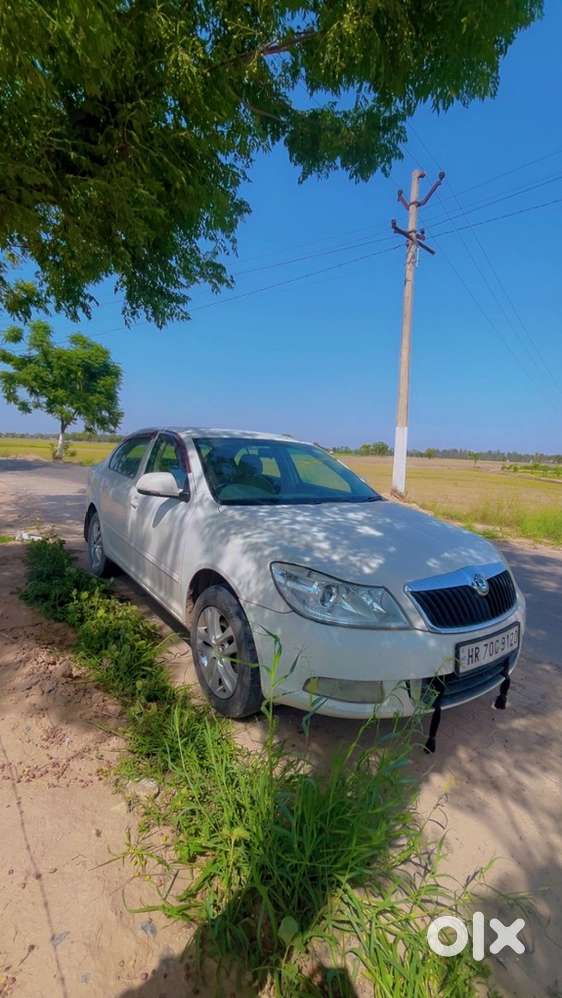 Skoda Laura 2013 Automatic Petrol