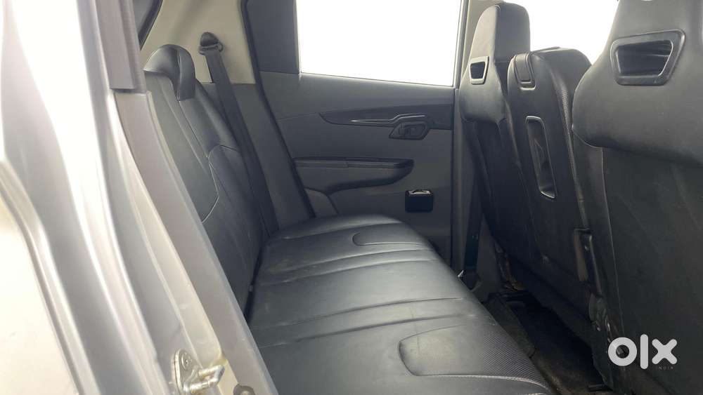 Mahindra Kuv100 Nxt 1.2 K2 Petrol 6 Str, 2017, Petrol
