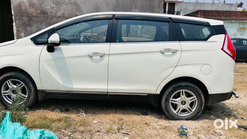Mahindra Marazzo 2019 Diesel 60000 Km Driven