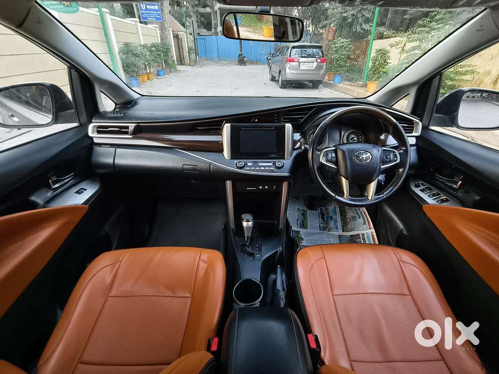 Toyota Innova Crysta