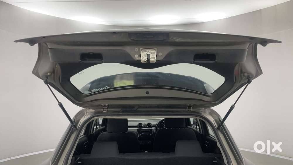 Maruti Suzuki Swift Amt Vvt Vxi, 2018, Petrol