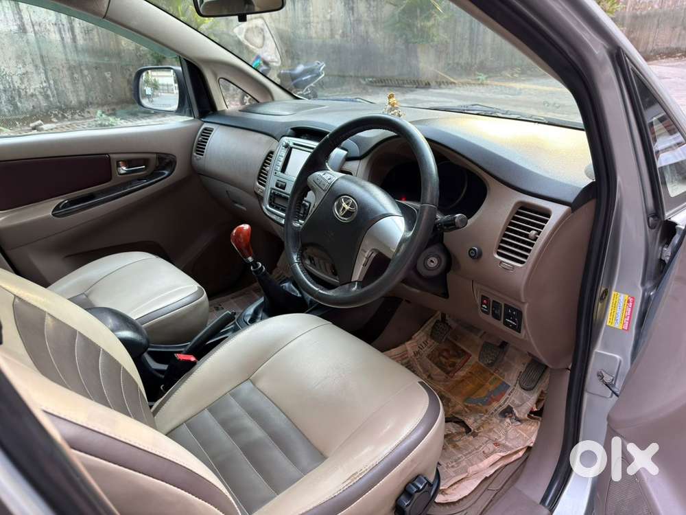 Toyota Innova 2015 Diesel 183000 Km Driven