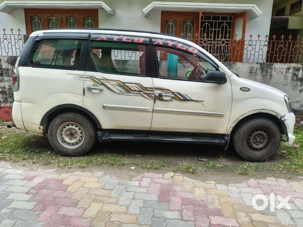 Mahindra Xylo 2015