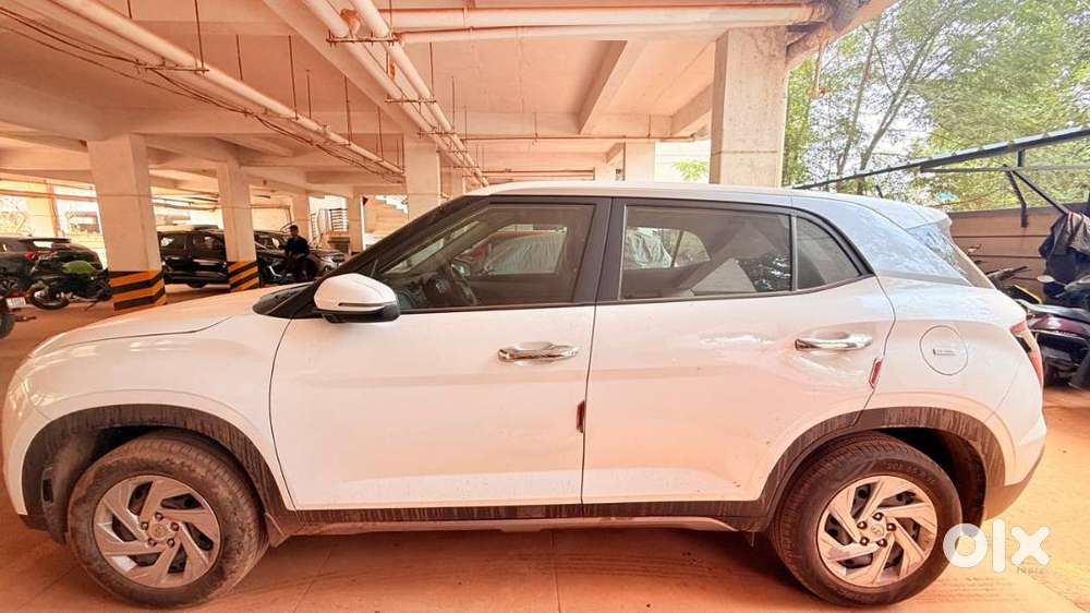 Creta Ex-petrol -2023-41km Driven