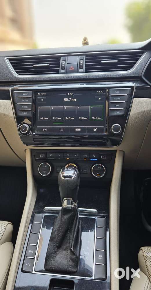 Skoda Superb Lk 1.8 Tsi At, 2017, Petrol