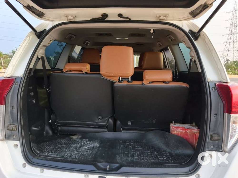 Toyota Innova Crysta 2.4 G Mt 8s, 2018, Diesel