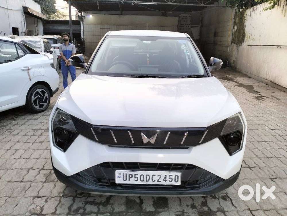 Mahindra Xuv 3xo, 2025, Petrol