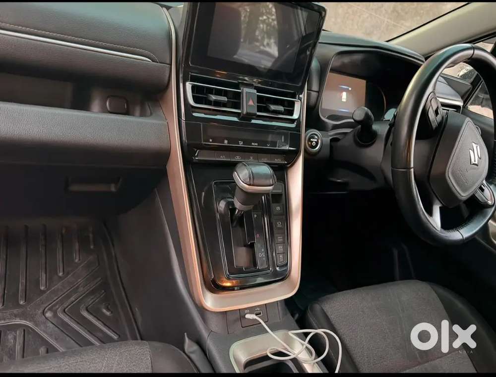 Maruti Suzuki Invicto 2023 Petrol( Hybrid)  Good Condition