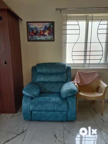 Recliner sofa olx hotsell