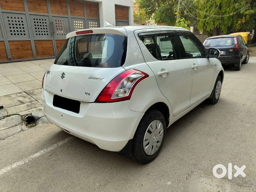 Maruti Suzuki Swift Vxi + Manual, 2014, Petrol