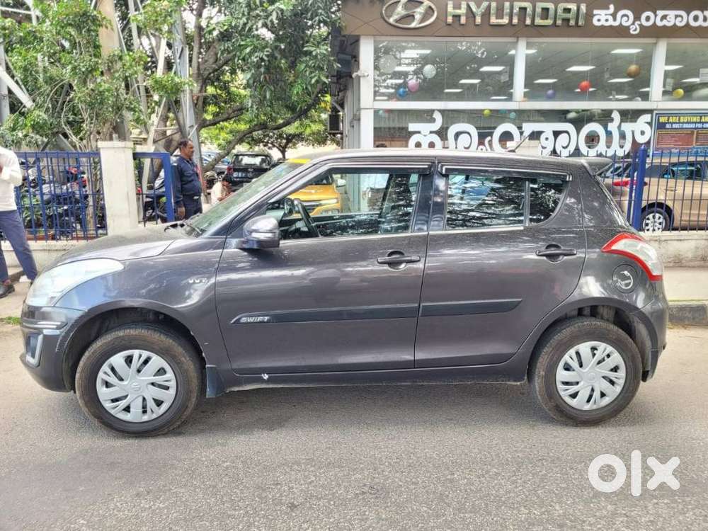Maruti Suzuki Swift Vxi + Manual, 2015, Petrol