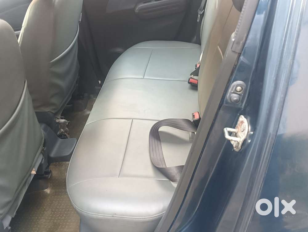 Maruti Suzuki Ritz Vxi, 2012, Petrol