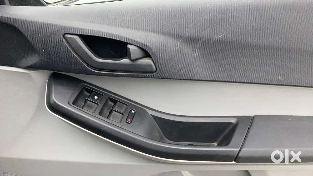 Tata Tiago 1.05 Revotorq Xt Option, 2021, Petrol