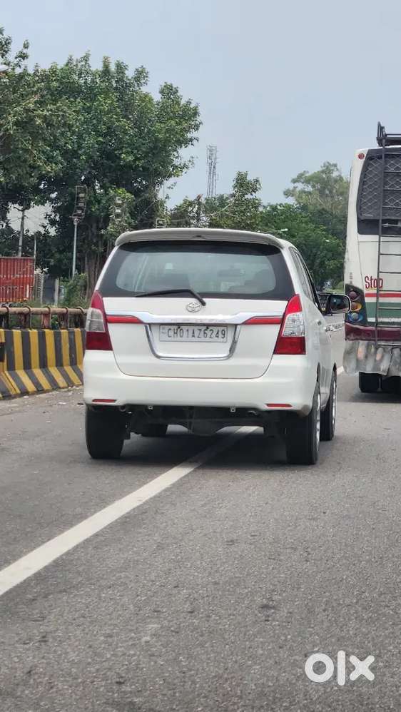 Toyota Innova Diesel 2010 S