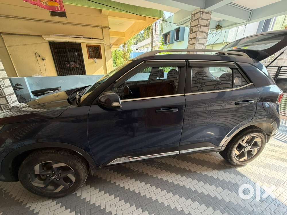Hyundai Venue Petrol 2022
