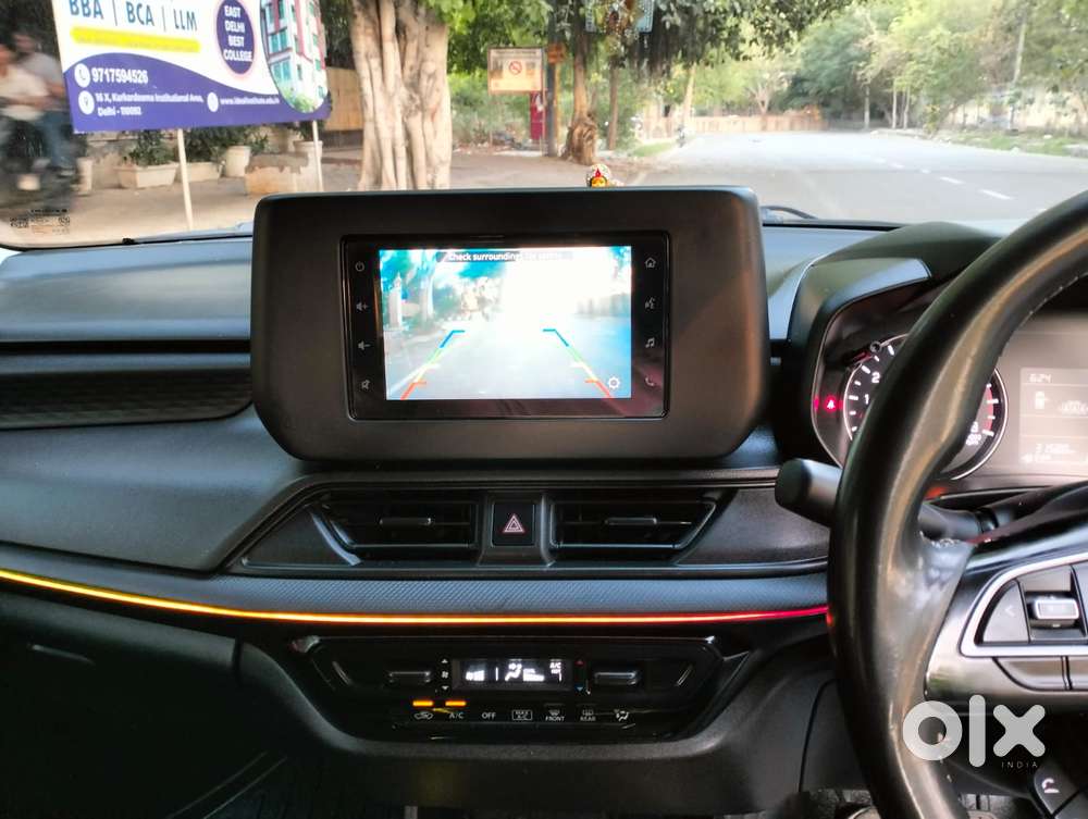 Maruti Suzuki Swift Vxi + Manual, 2024, Petrol