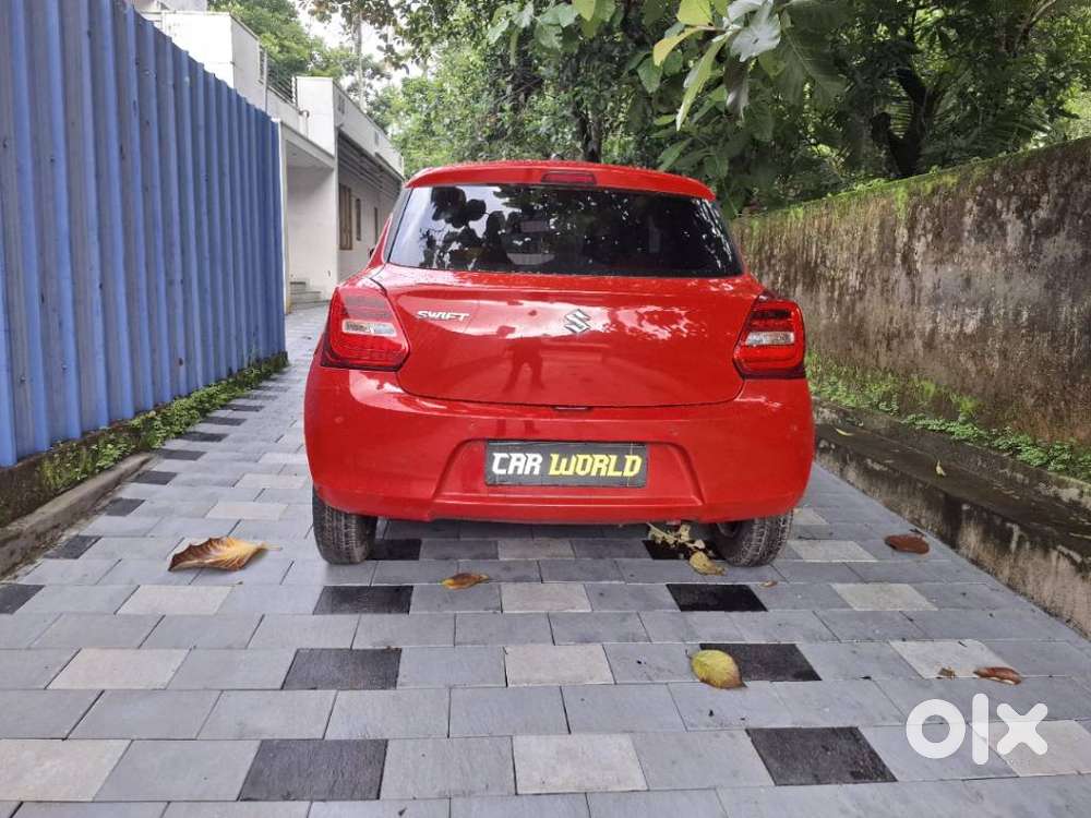 Maruti Suzuki Swift Lxi Option, 2024