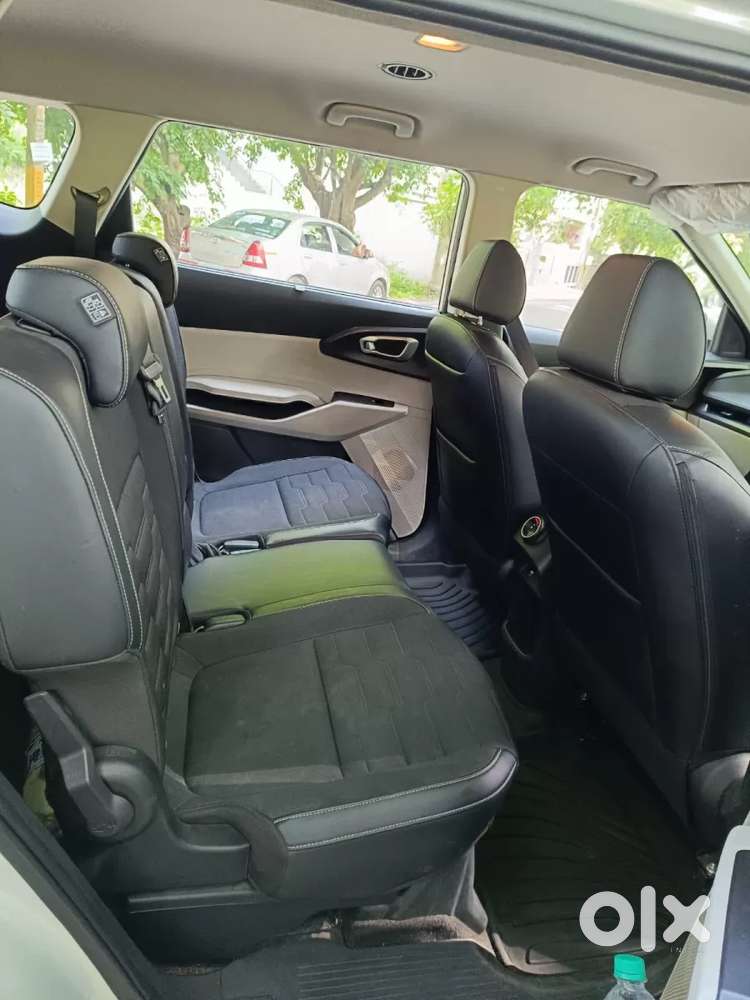 Kia Carens 1.5 Luxury Plus Turbo Dct 7 Str, 2025, Petrol