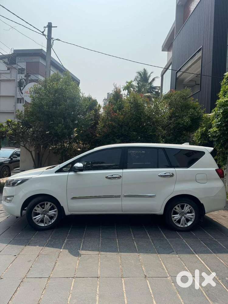 Innova Crysta Z Automatic