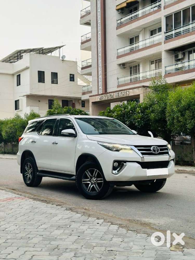 Toyota Fortuner 4x2 At 2.8 Diesel, 2019, Diesel