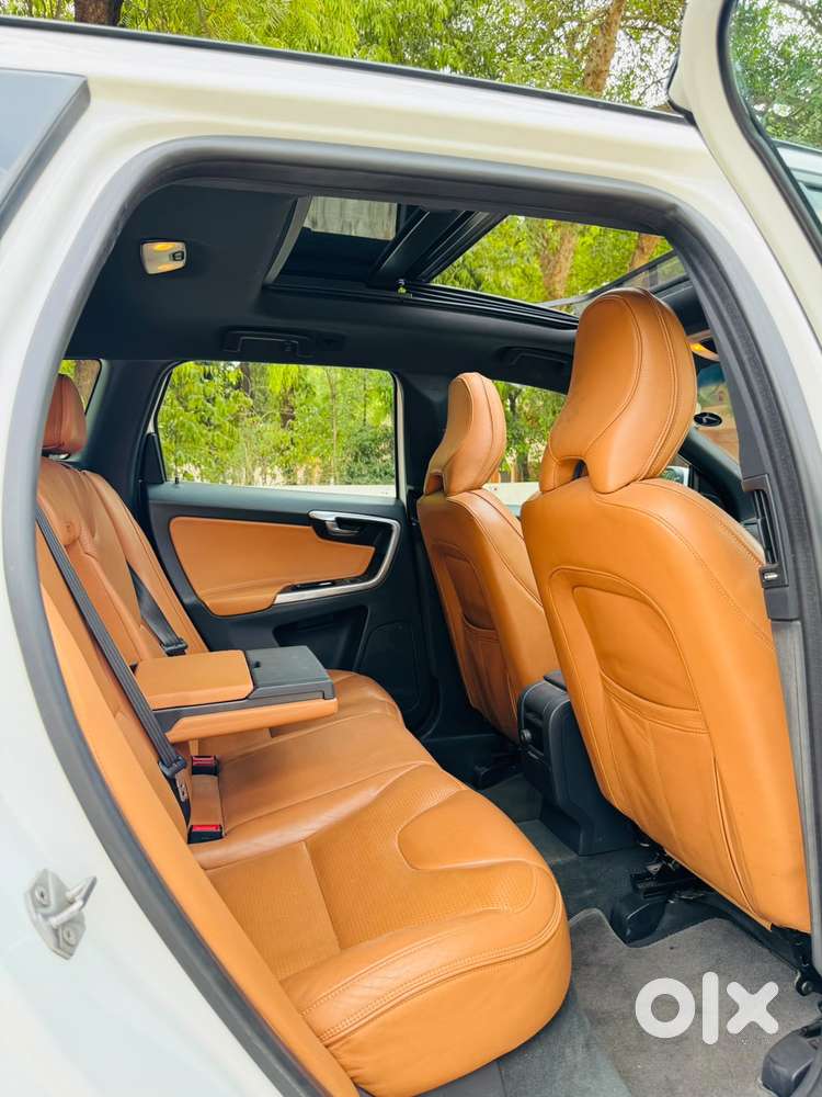 Volvo Xc60 D5 Awd Automatic, 2016, Diesel