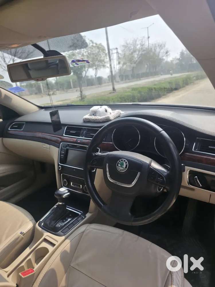 65 Lakh Ki Car Sirf 4 Lakh Mein