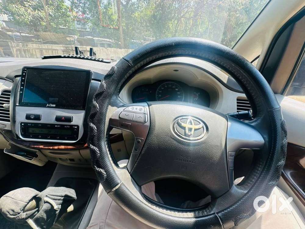 Toyota Innova 2.5 V 8 Str, 2014, Diesel