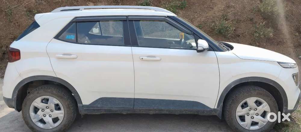Hyundai Venue S Plus Petrol 2022