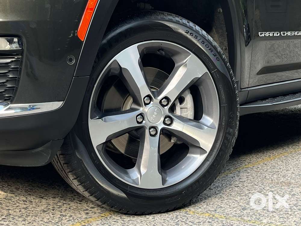 Jeep Grand Cherokee Limited (o) 4x4 At, 2024, Petrol