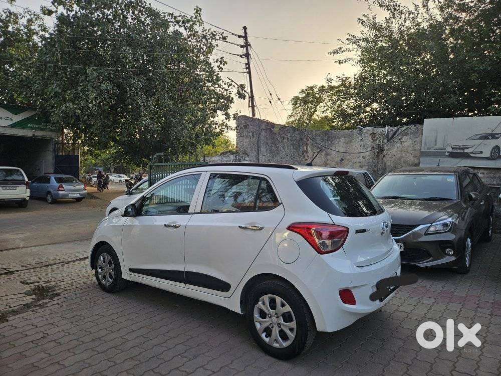 Hyundai Grand I10 2013-2016 Sportz, 2014, Petrol