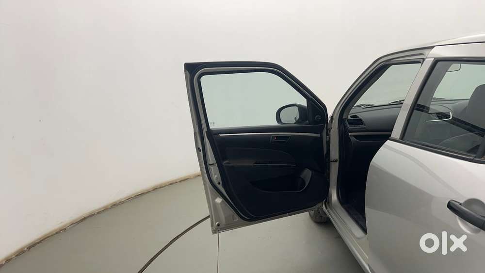 Maruti Suzuki Swift 1.2 Lxi (o), 2016, Petrol