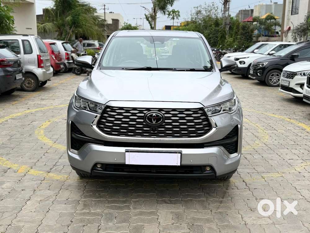 Toyota Innova Hycross 2.0 Vx (o) Hybrid 7 Str, 2024, Petrol