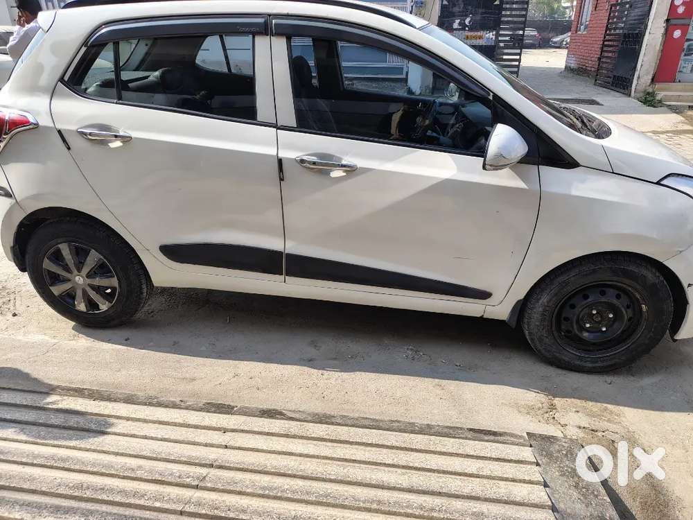 Hyundai Grand I10 2014 Diesel Well Maintained