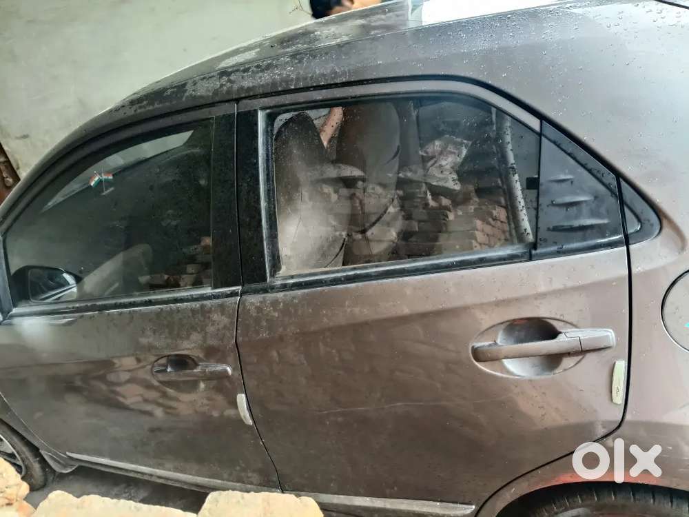 Honda Brio Mt Petrol 2015