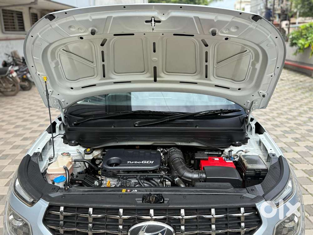 Hyundai Venue 1.0 Sx (o) Turbo Dual Tone, 2022, Petrol