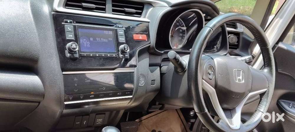 Honda Jazz V Automatic, 2015, Petrol