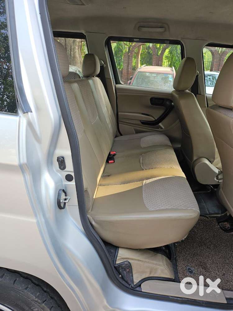 Mahindra Tuv 300 T6, 2017, Diesel