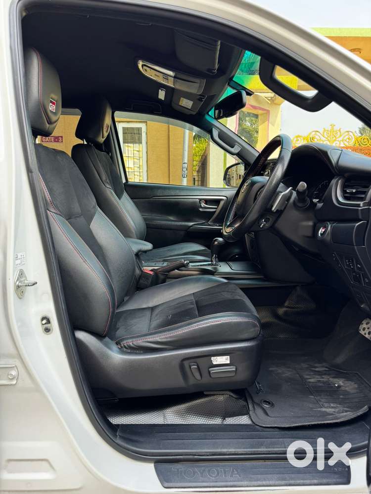 Toyota Fortuner 2.8 Gr-s, 2023, Diesel