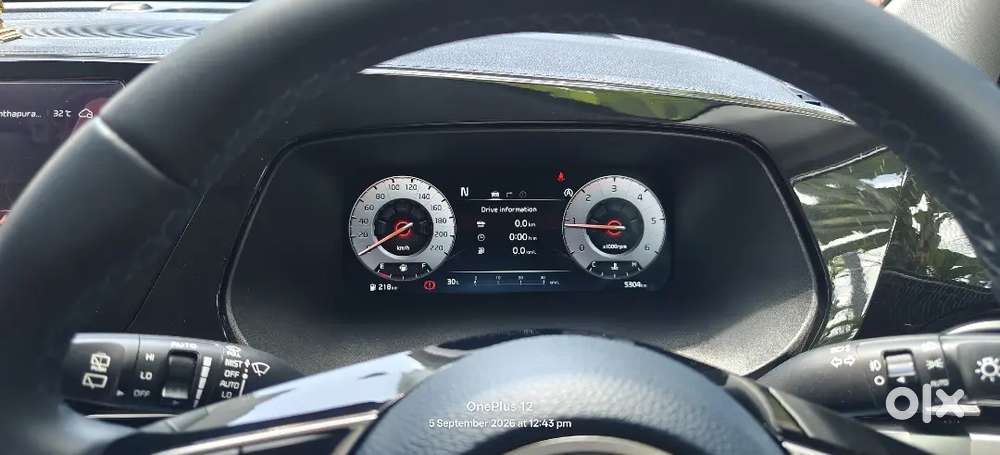 Kia Carens 1.5 Luxury Plus 2024