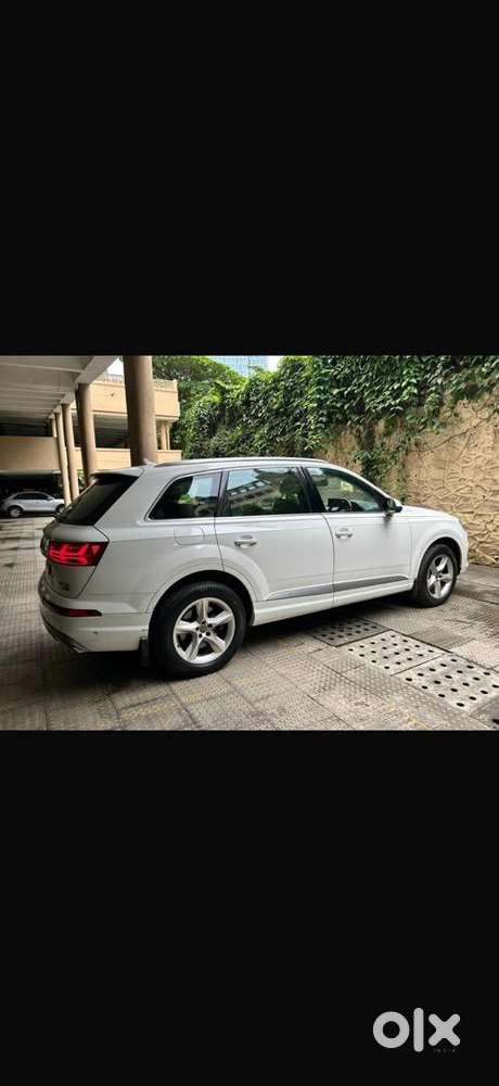 Audi Q7 2018 Register