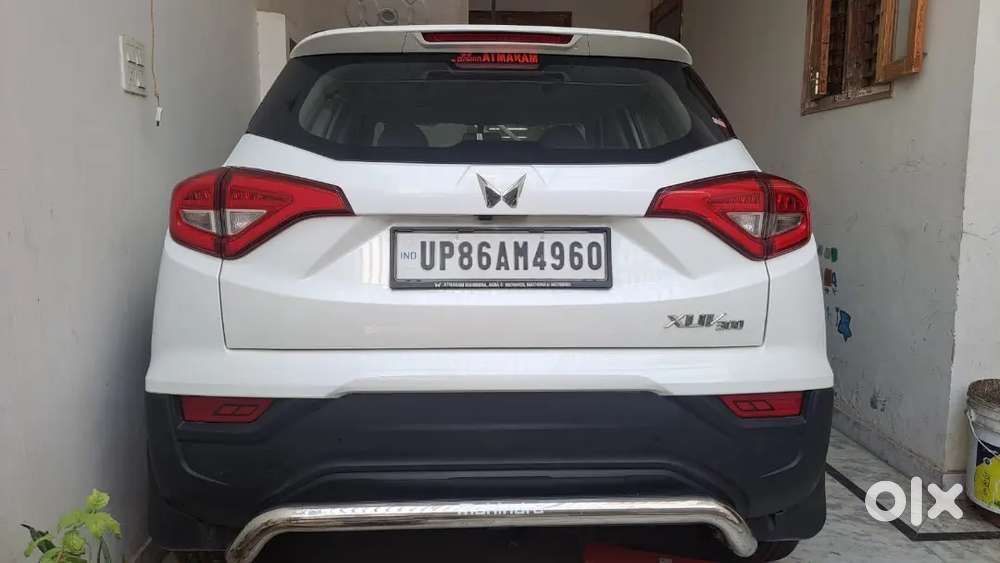 Mahindra Xuv300 2023 Petrol 9700 Km Driven