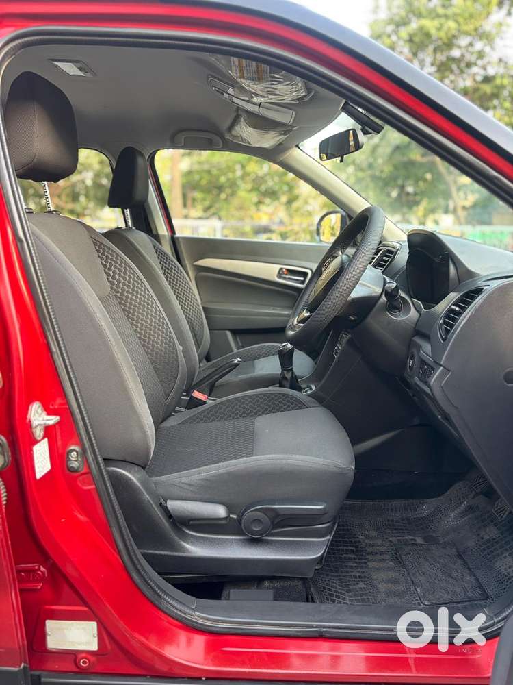 Maruti Suzuki Vitara Brezza Zdi Plus Dual Tone, 2016, Diesel