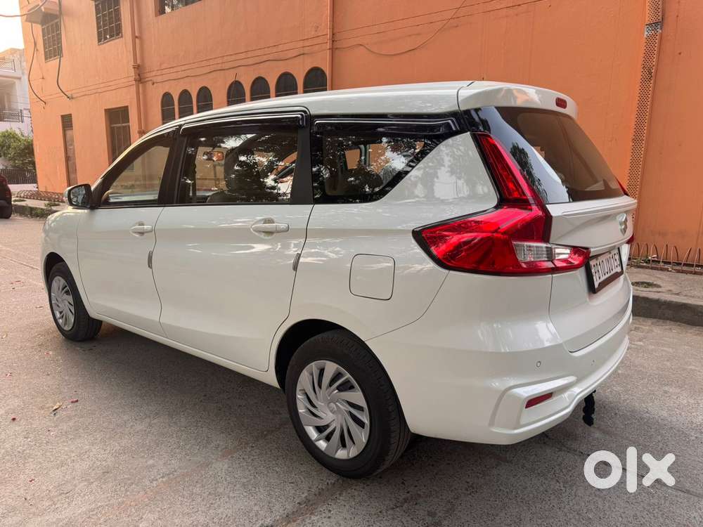 Maruti Suzuki Ertiga 1.5 Vxi, 2025, Petrol