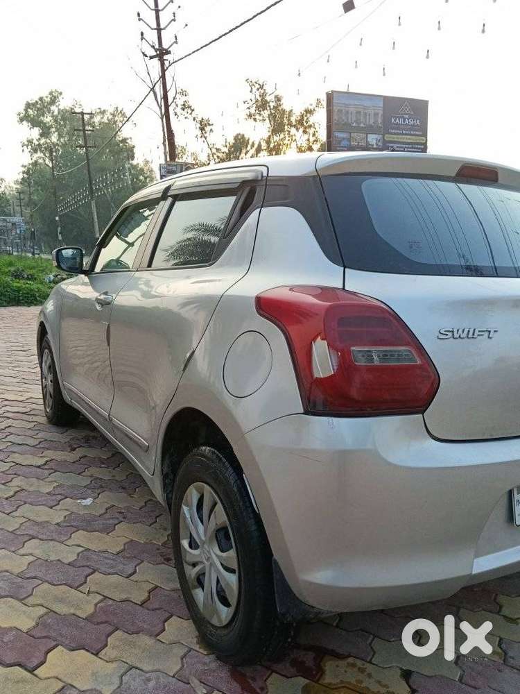 Maruti Suzuki Swift Vxi + Manual, 2019, Petrol